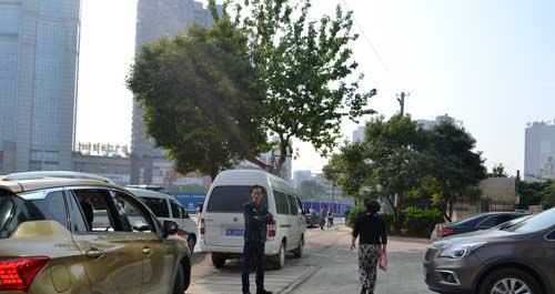 保安肖大叔